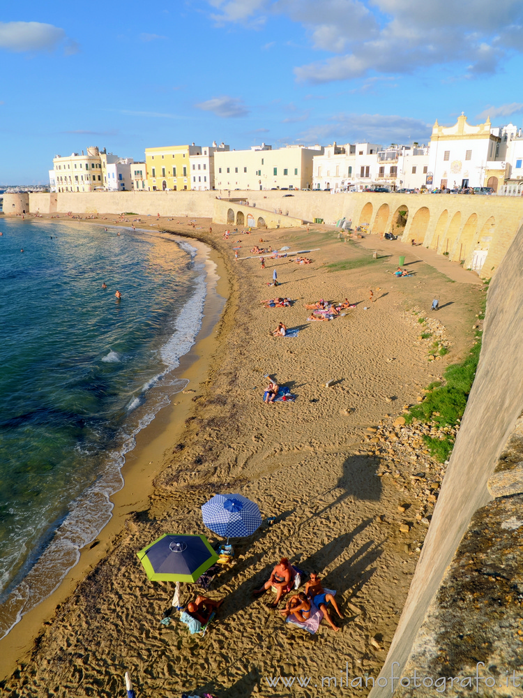 Gallipoli (Lecce) - Vista sulla spiaggia della Puritate in un tardo pomeriggio di fine estate